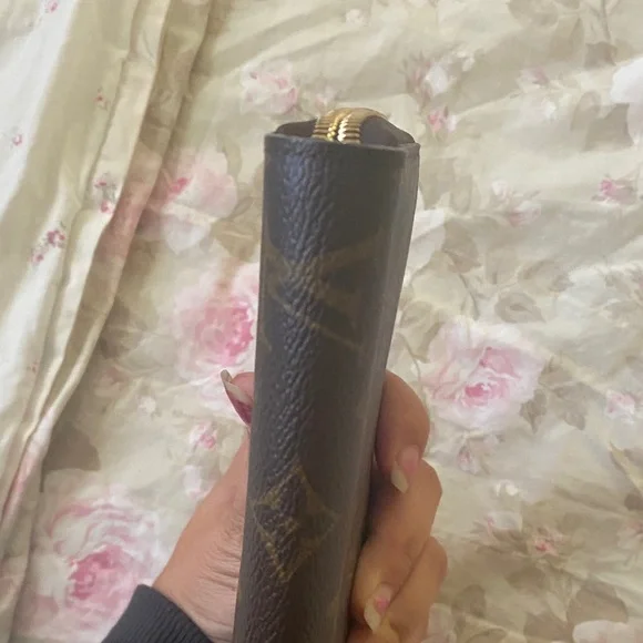 Louis Vuitton wallet - Picture 6 of 10